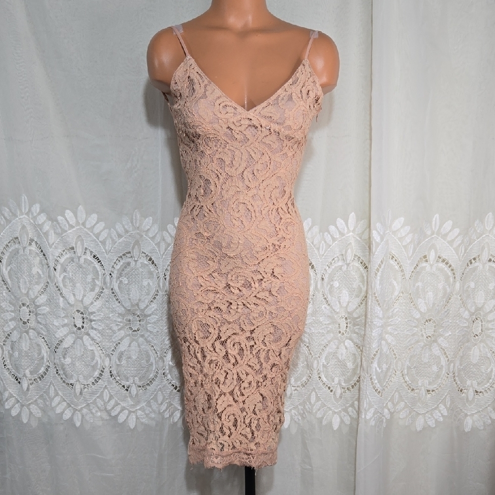 The Hanger Lace Dress Open Back Size X-Small